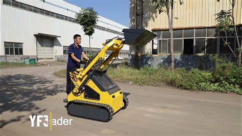 Showcase the new YF380 skid steer loader at the factory